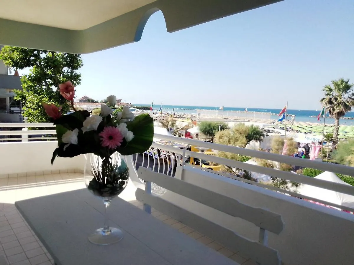 Residence Le Terrazze Sul Mare San Mauro Mare İtalya