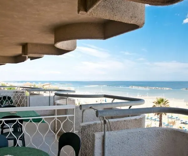 Residence Le Terrazze Sul Mare San Mauro Mare 0*,